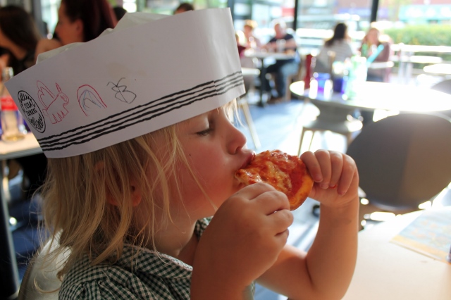 pizza express ice age piccolo menu pizza 2 (640x426)