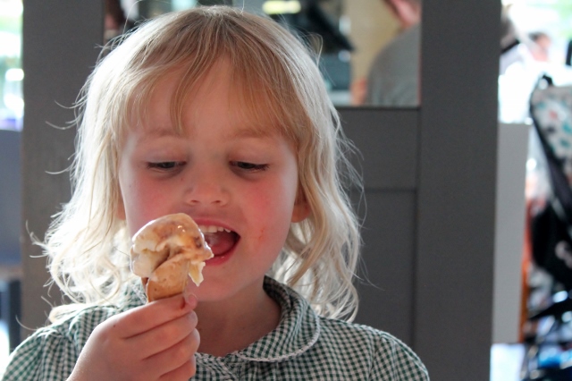 pizza expresss ice age piccolo dessert ice cream (640x426)